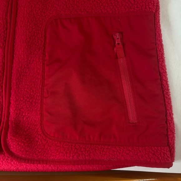 T by Talbots Red Zip-Up Sherpa Fleece Jacket Size Medium - Picture 6 of 11